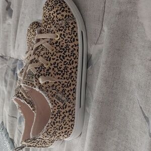 Skechers BOBS Slip-On Leopard Print Sneakers - Tan/Black
